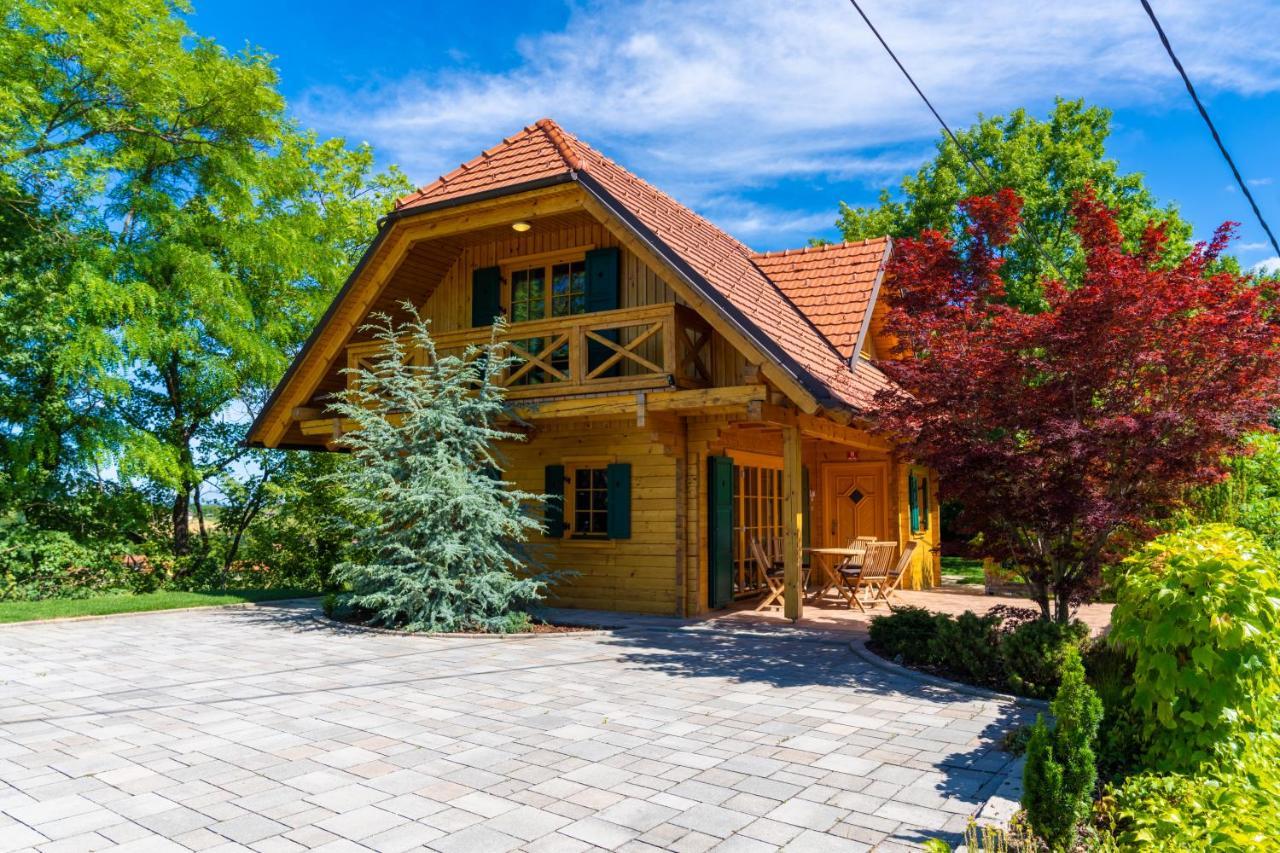Chalet Haloze Pristava Exterior photo